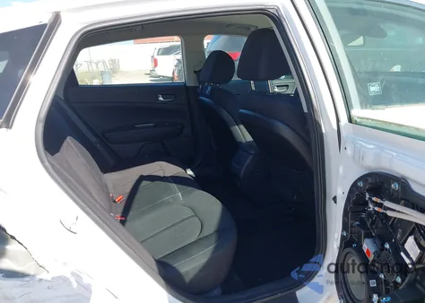 2020 Kia Optima Lx z USA, uszkodzony, nr VIN 5XXGT4L34LG380983